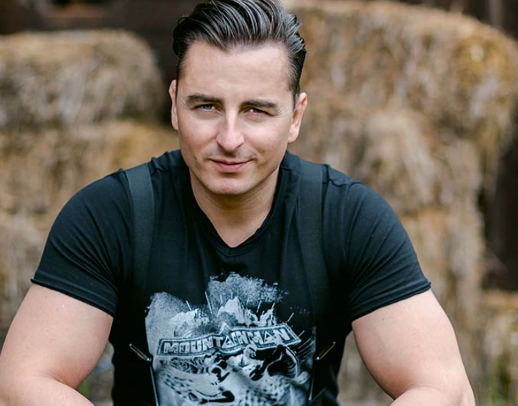 Andreas Gabalier Vermögen: Größe, Alter, Kinder, Eltern, Partner Andreas Gabalier Vermögen: Größe, Alter, Kinder, Eltern, Partner